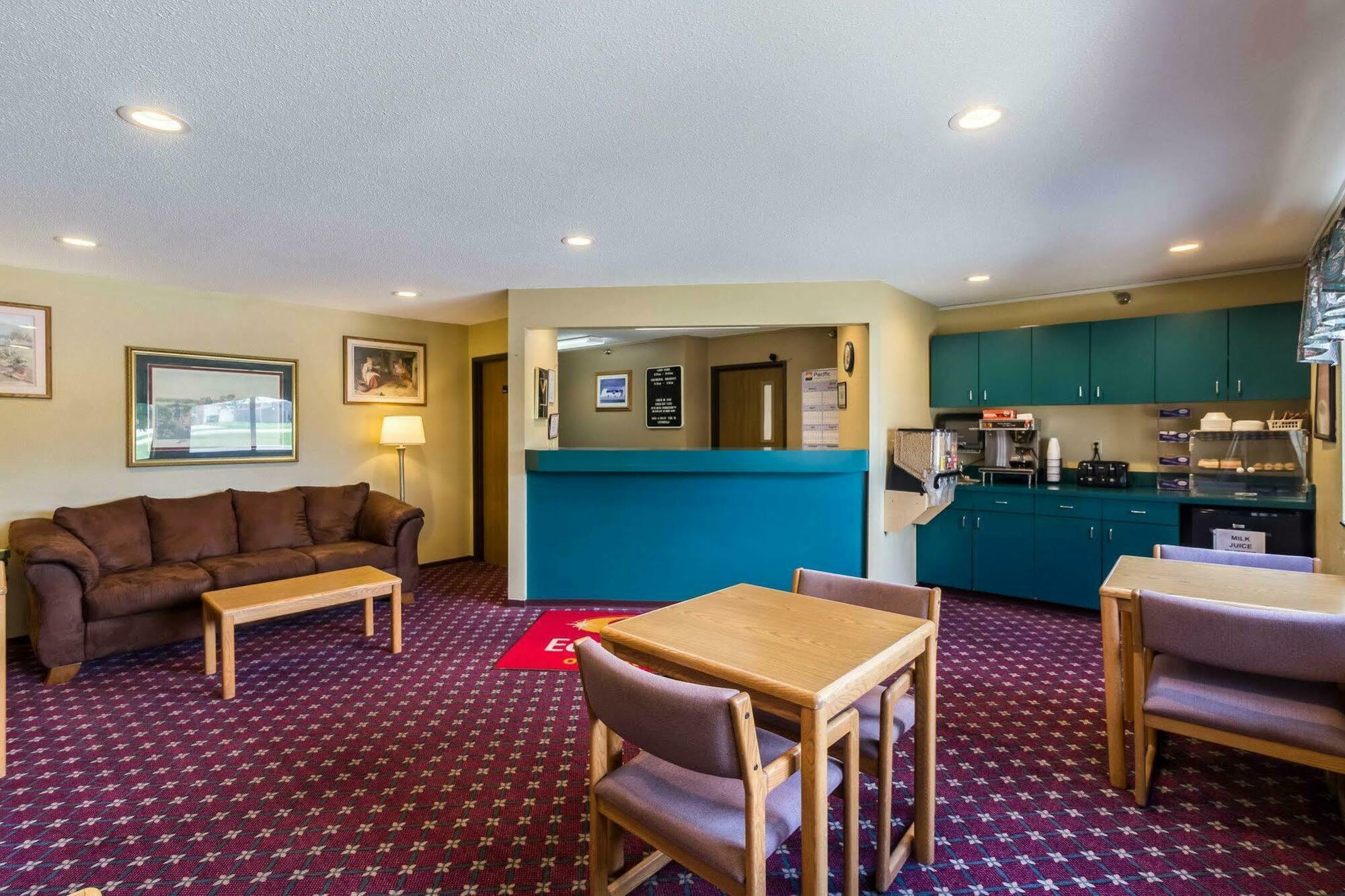 Econo Lodge Ortonville Exteriér fotografie